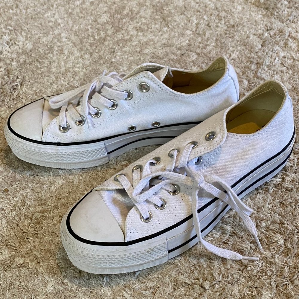 WHITE CONVERSE PLATFORM